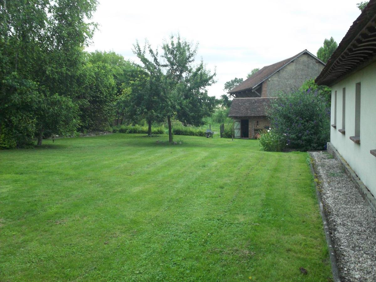 Chambre D'Hotes Des P'Tits Bonheurs Dosches Exterior foto